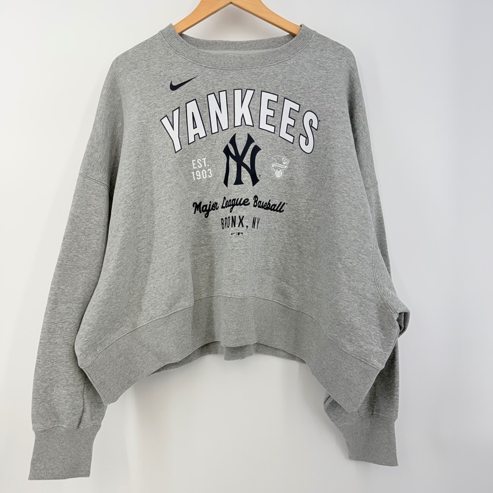 Nike Women's NY Yankees XL Gray‎ Oversized Pullover Sweatshirt NWT 90s Y2K MLB